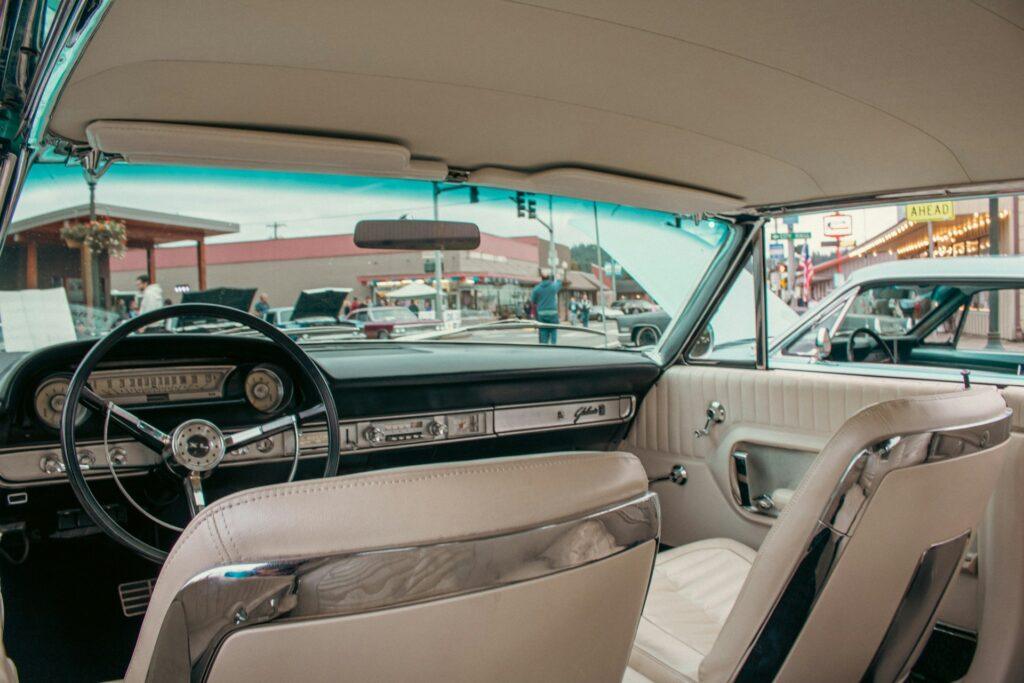 Instrument Panels in Classic Cars