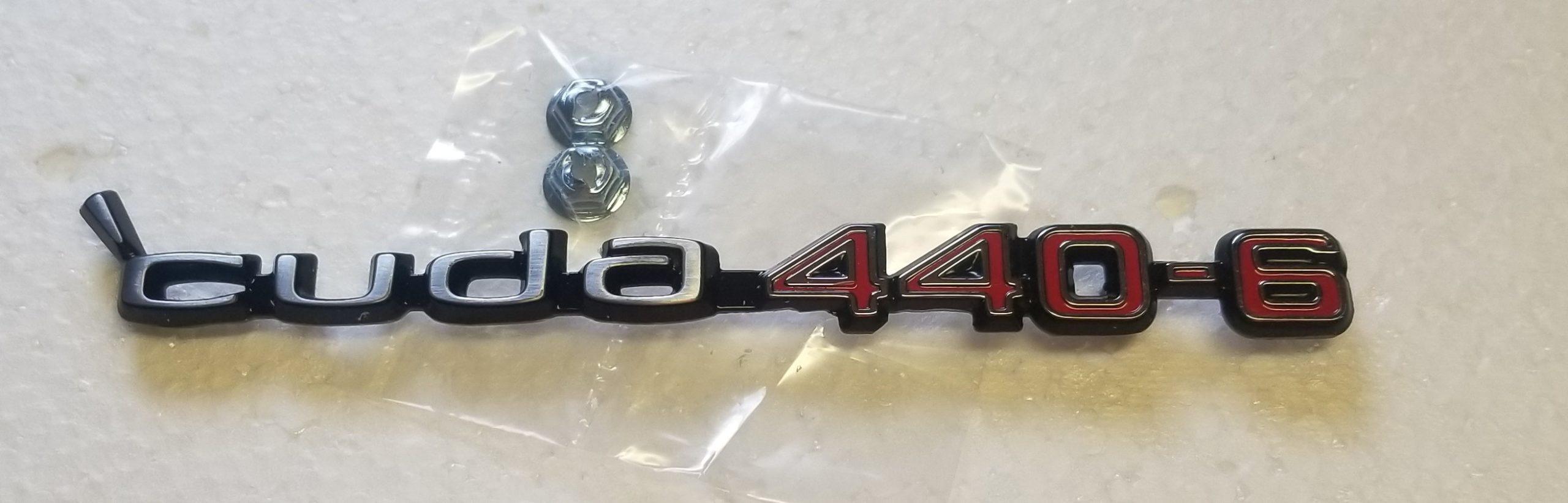 440-6 Cuda Mopar, Hood Emblem
