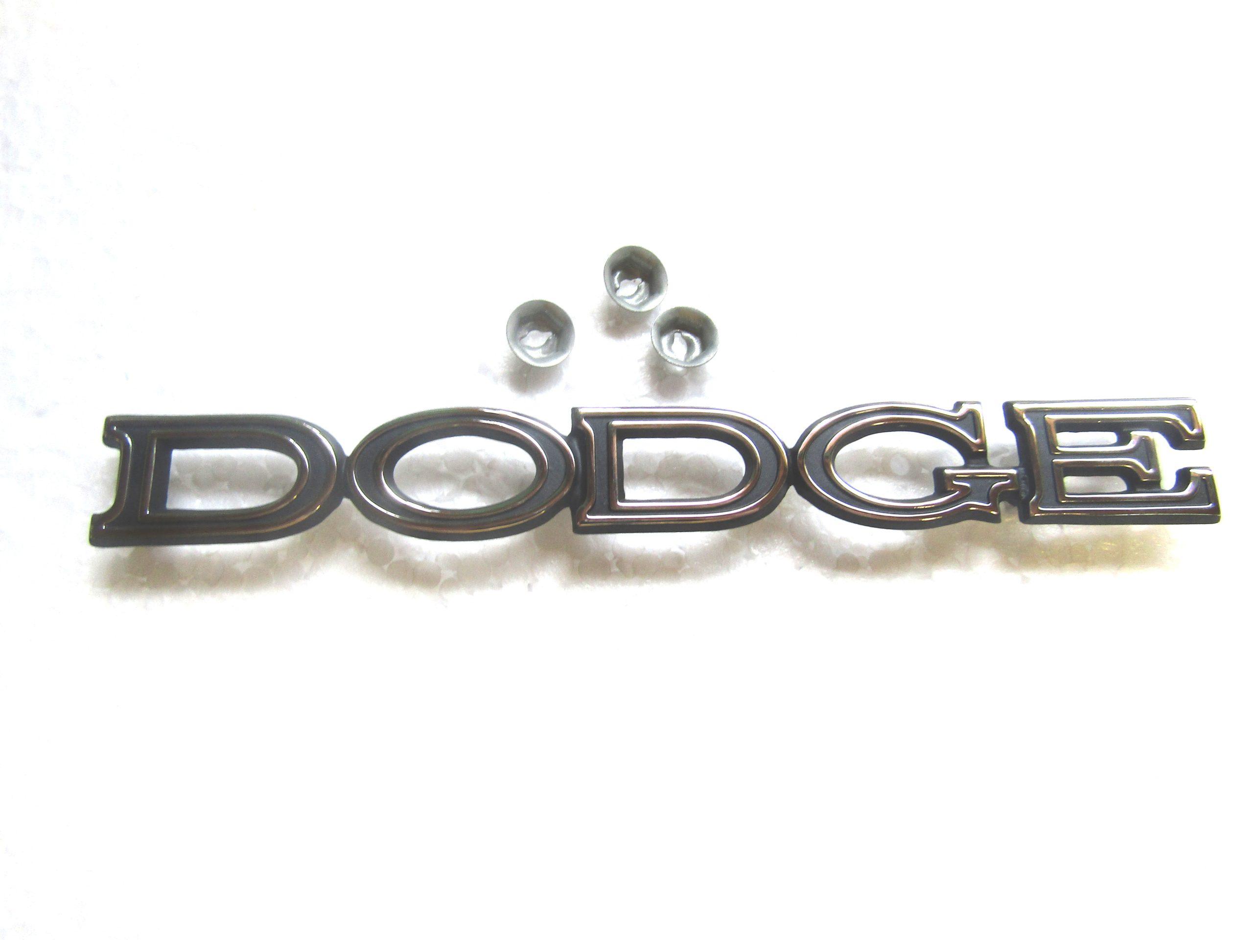 1969 Dart Hood Emblem "DODGE"