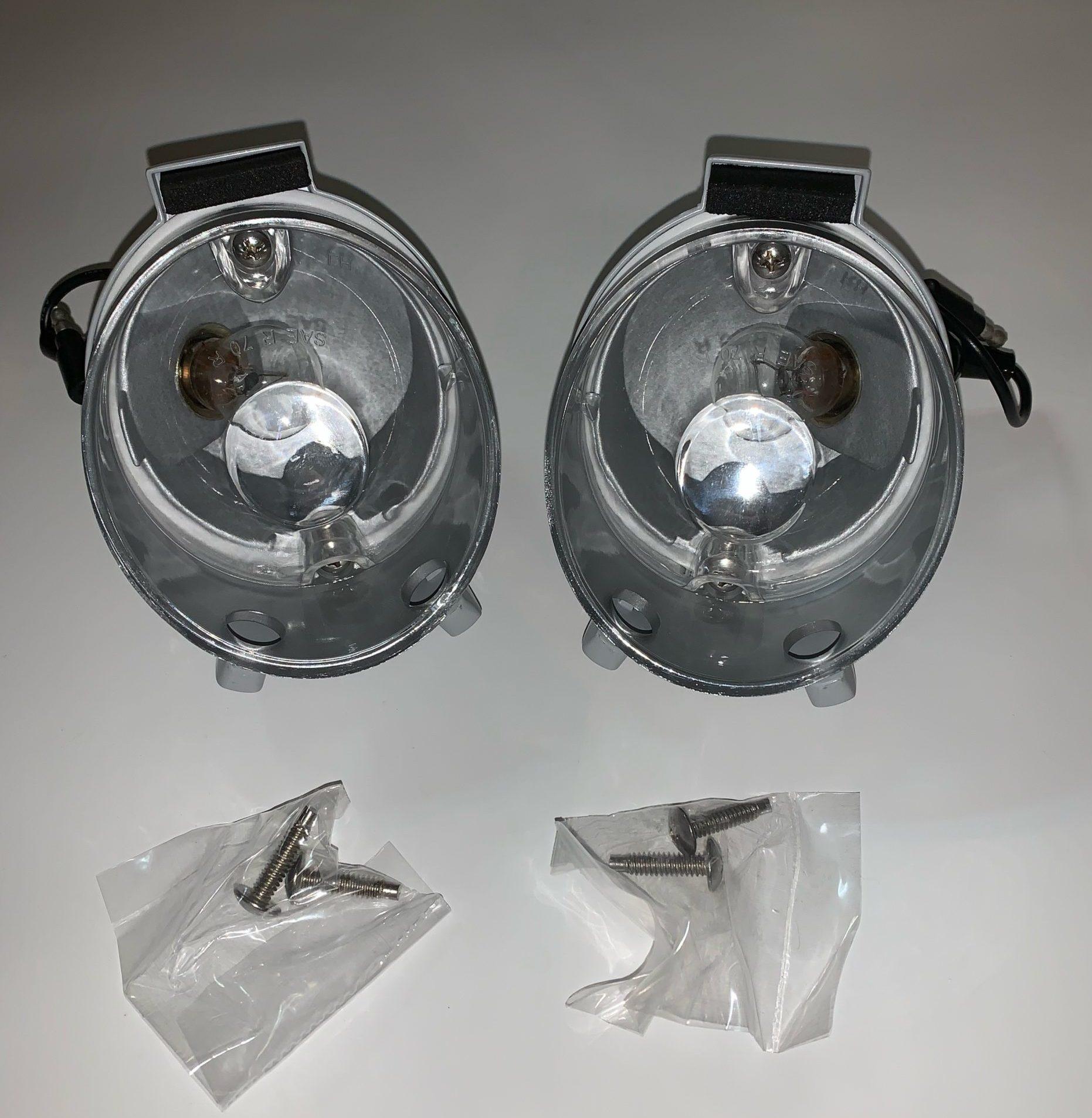1970 GTX, Road Runner & Satellite B-Body, Back Up Light Assemblies- Pair