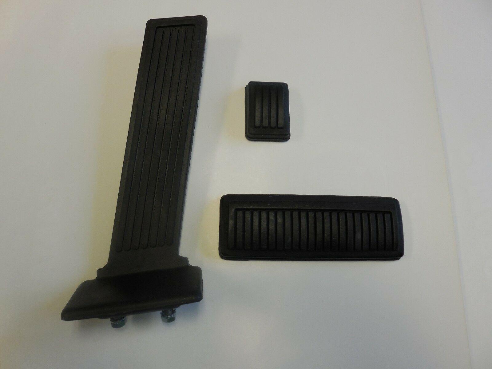 66-70 B-Body Gas Pedal Pad Automatic Shift Set